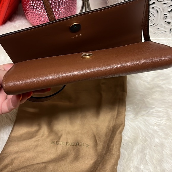 Burberry LEATHER CROSSBODY BAG​​​ - Picture 12 of 12